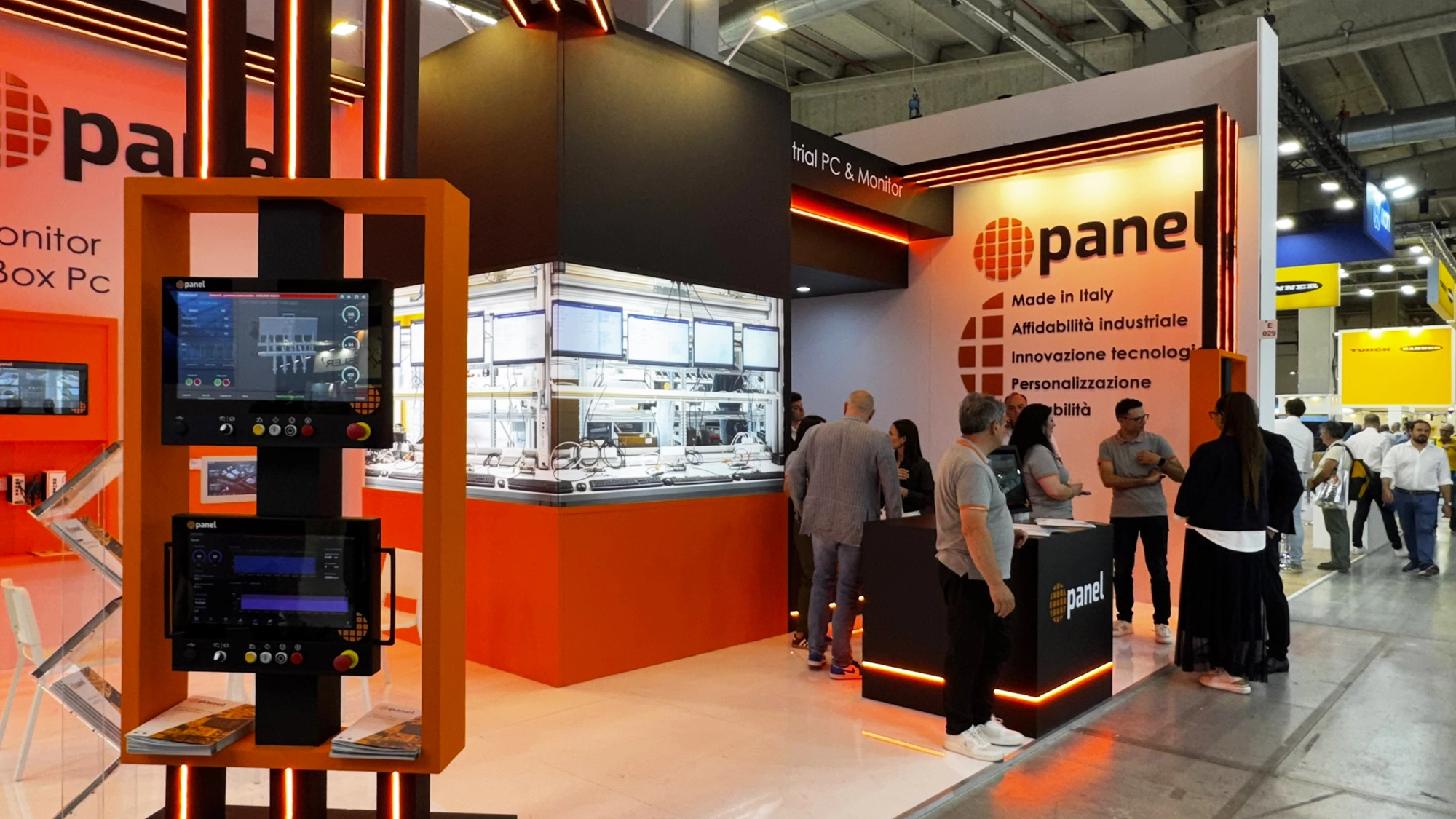 Foto dello stand Panel realizzato per SPS Italia